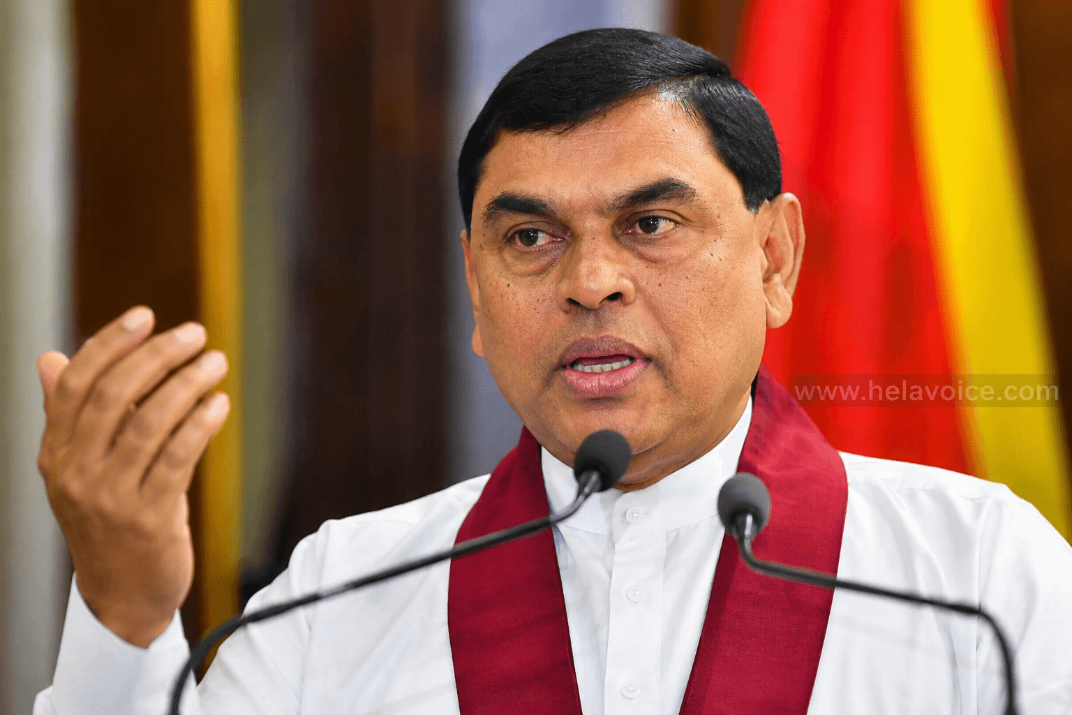 අධිකරණයට නොපැමිණි බැසිල් රාජපක්ෂට වරෙන්තු